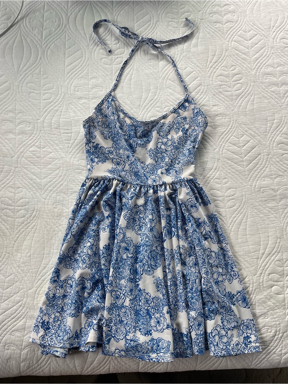 💙Vintage American Apparel White Mini Dress with Blue Floral Print💙 - Picture 2 of 16